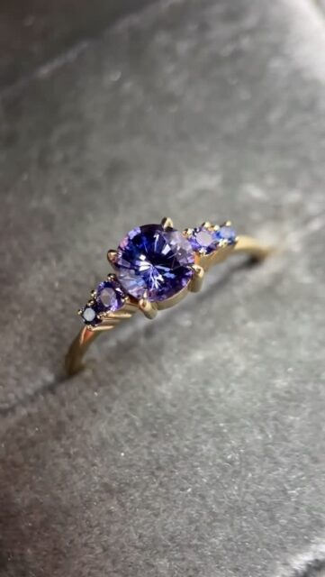 Purple and Violet sapphire ring 💜💙 DM to order yours!