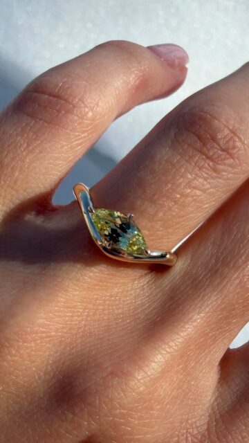 Caia mini with Chrysoberyl marquise