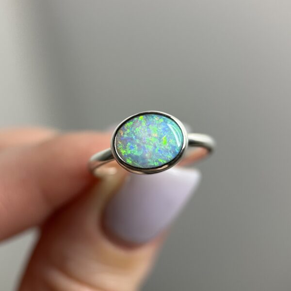 Sterling silver ring with Australian Crystal Opal SZ 6