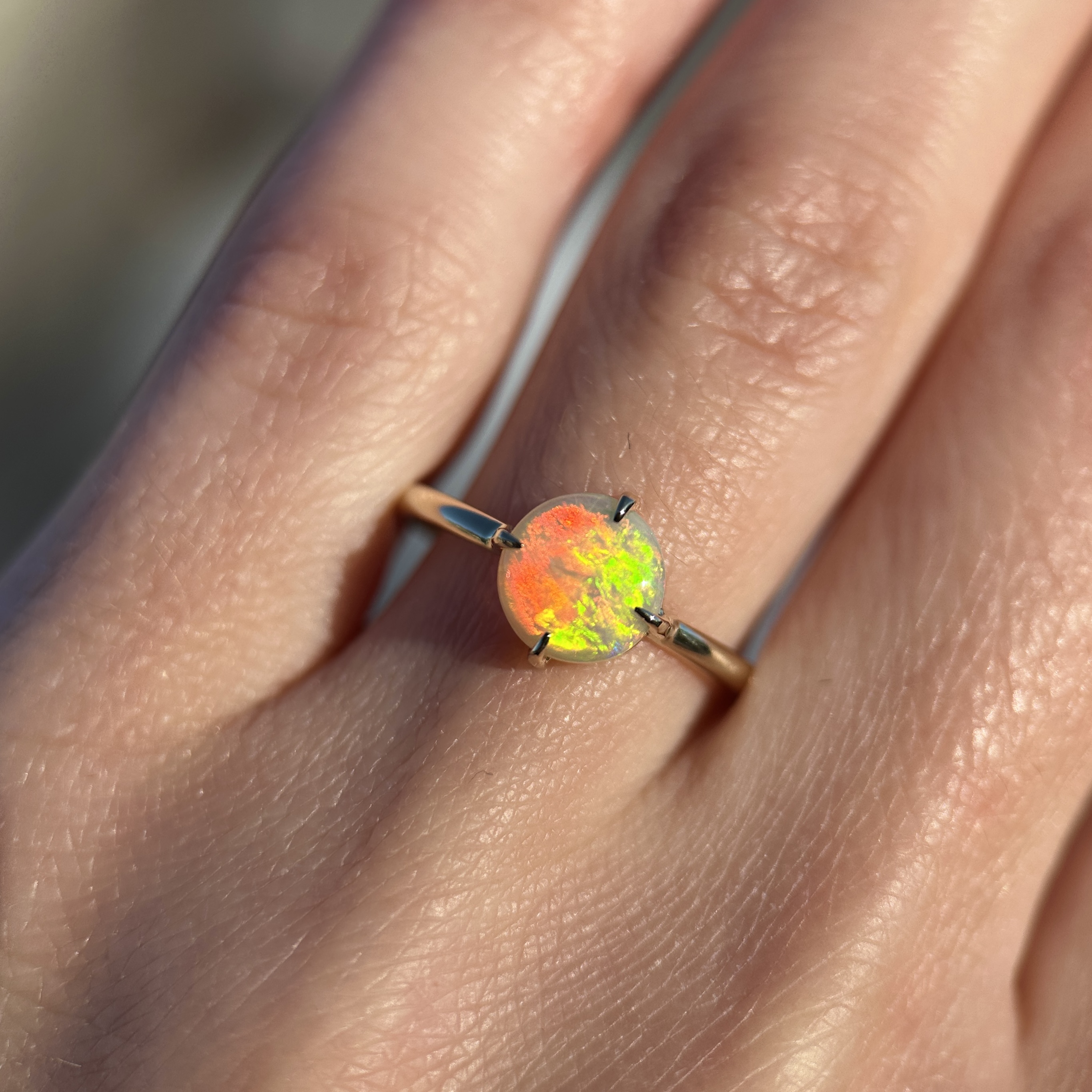 14K Yellow gold ring with Australian Crystal Opal SZ 8.25 - Image 3