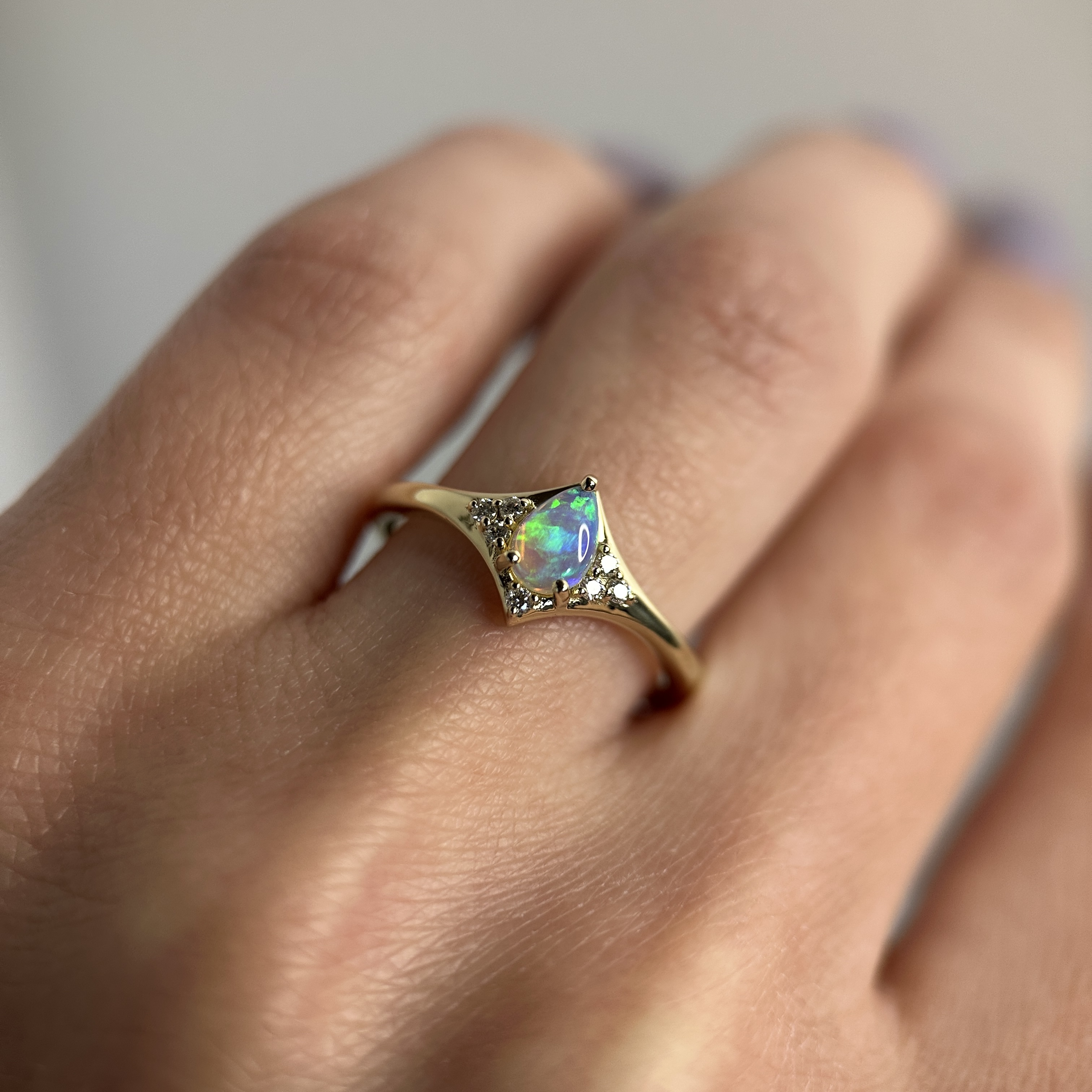 14K Yellow Gold Aurora ring with Australian Crystal Opal & Diamonds - Image 7