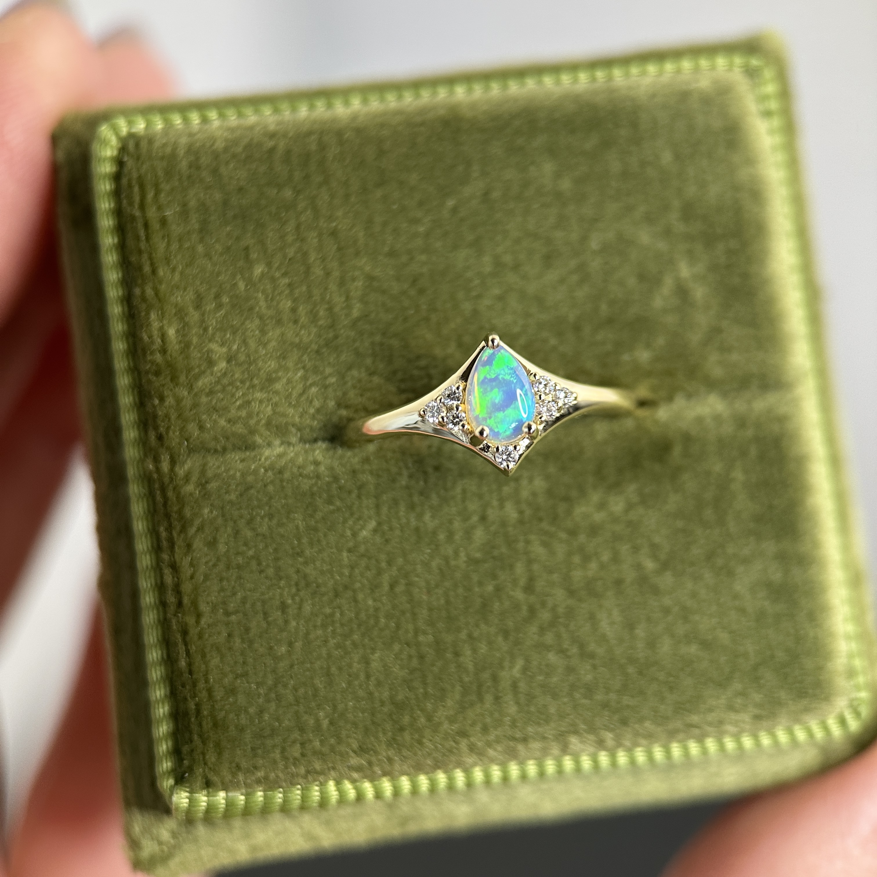 14K Yellow Gold Aurora ring with Australian Crystal Opal & Diamonds - Image 10
