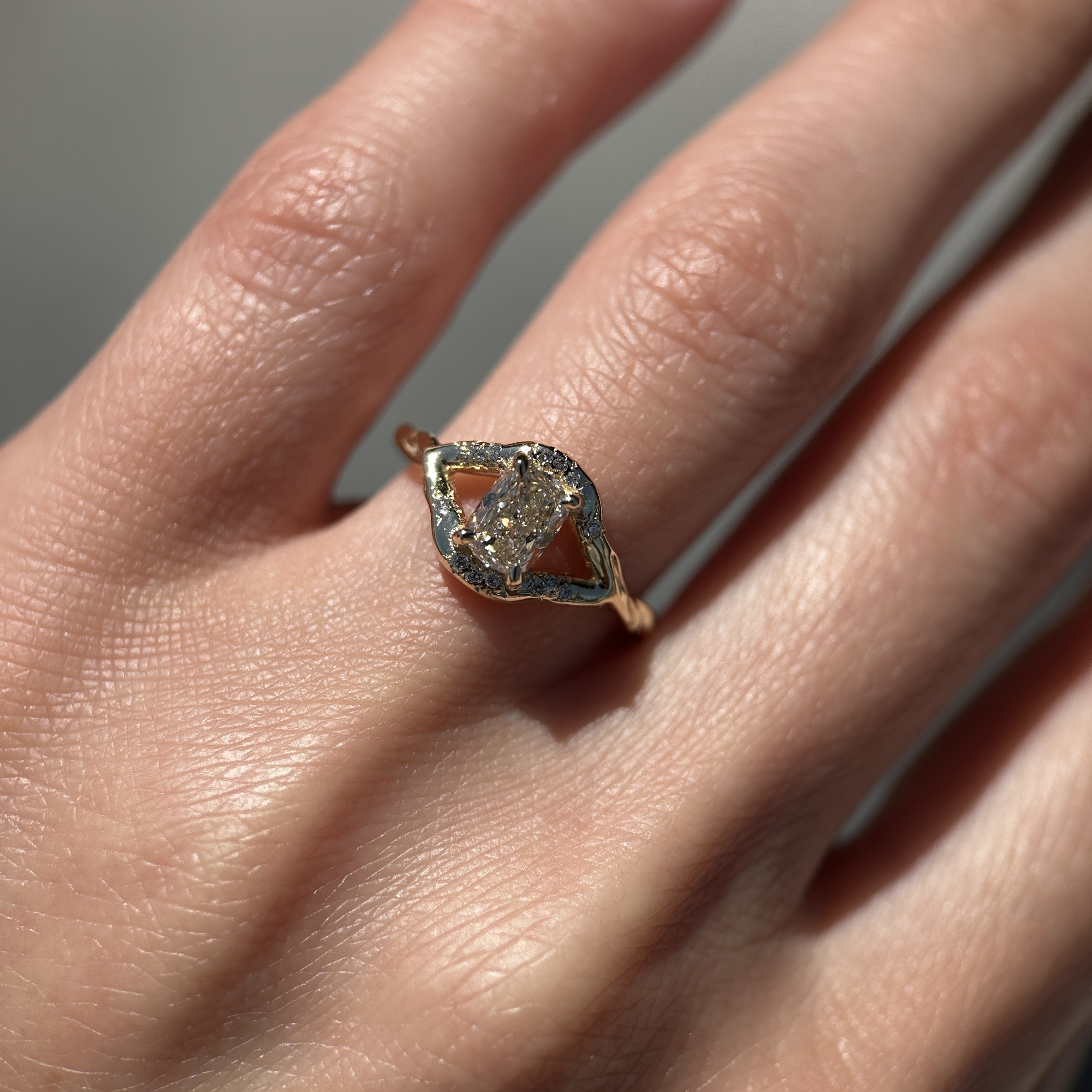 14K Yellow gold Theia ring with Champagne Diamond SZ 6 - Image 8