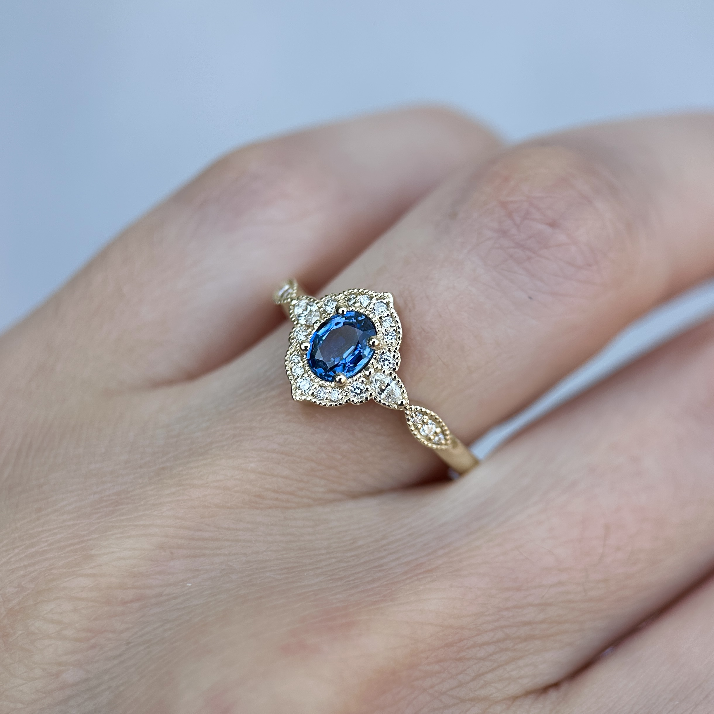14K Yellow gold Aveline ring with Blue sapphire and Diamonds SZ 7 - Image 8
