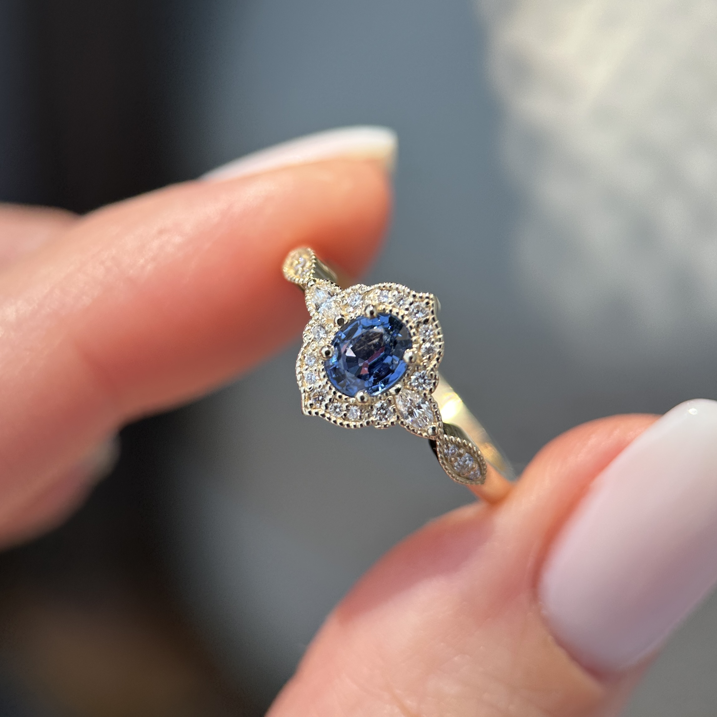14K Yellow gold Aveline ring with Blue sapphire and Diamonds SZ 7 - Image 10