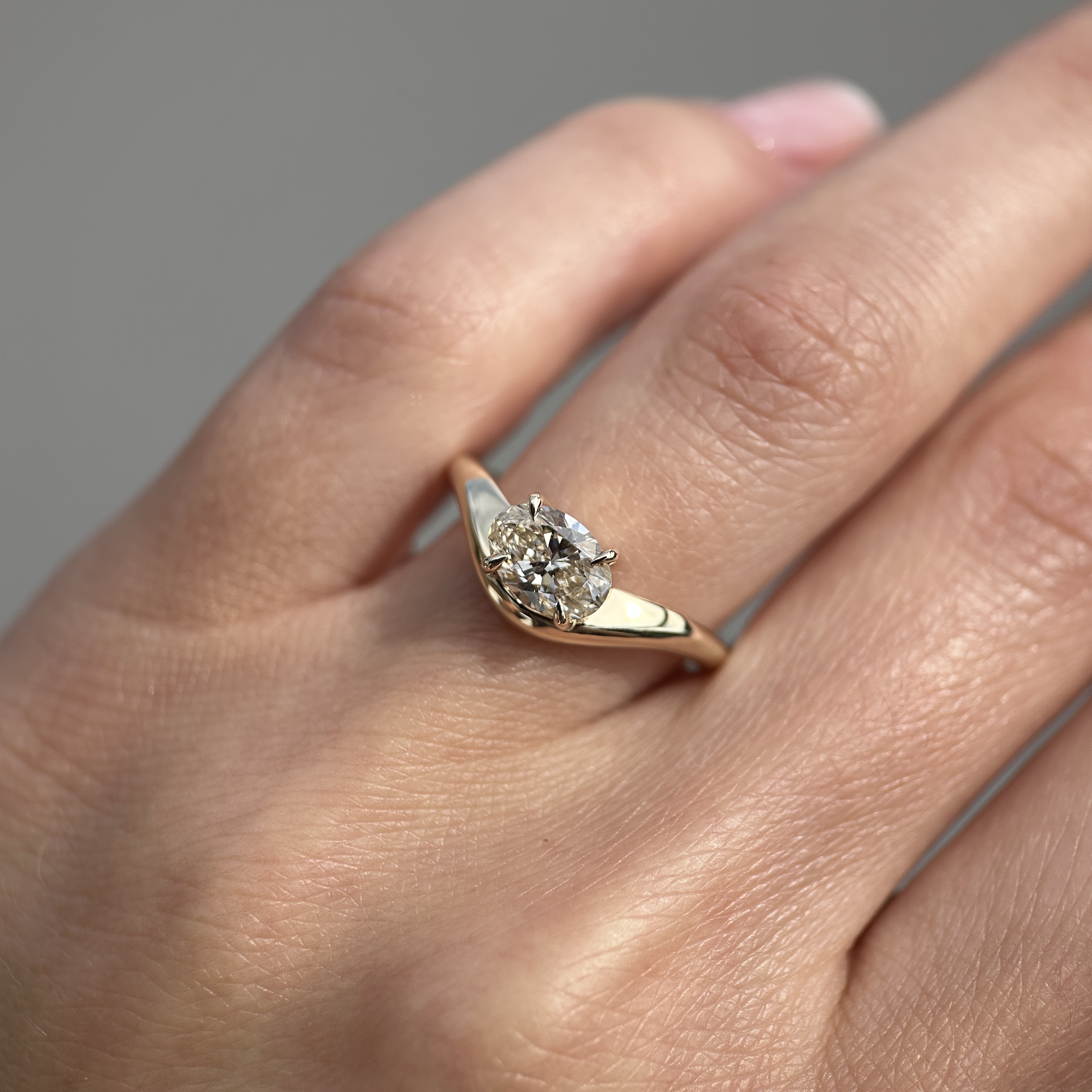 14K Yellow Gold Caia ring with Champagne Diamond SZ 7 - Image 9