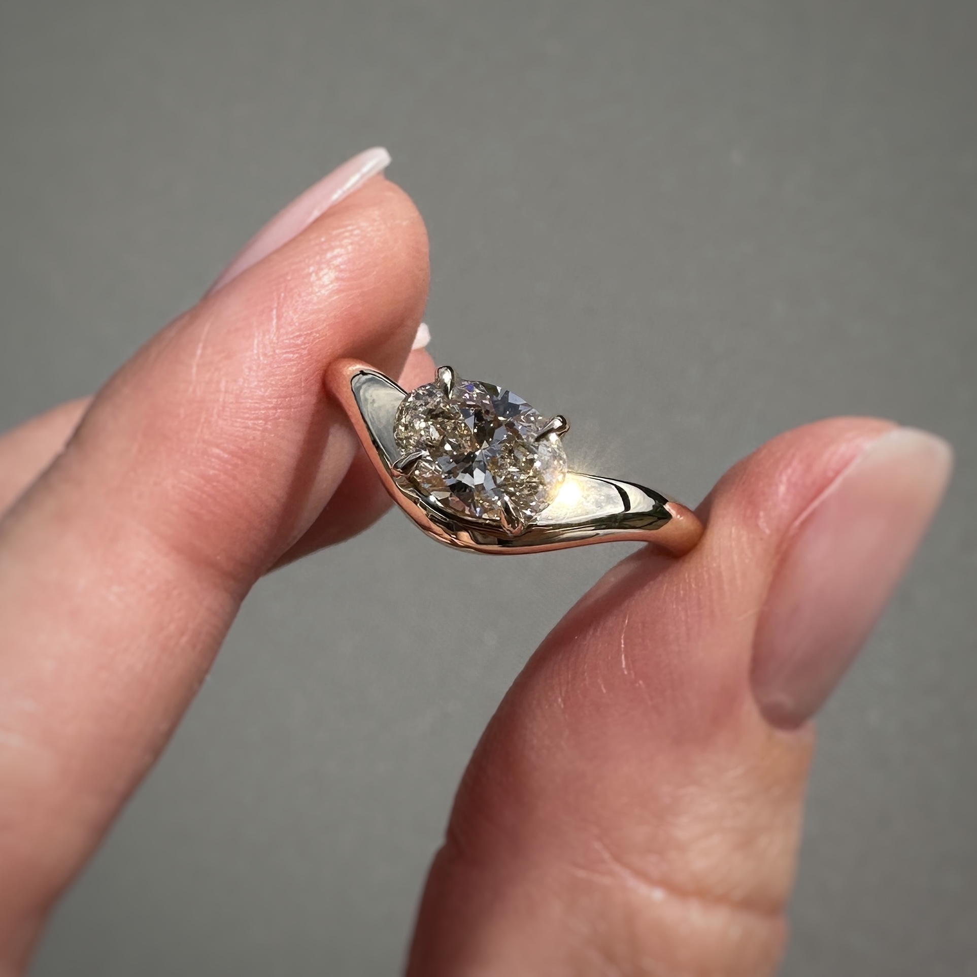 14K Yellow Gold Caia ring with Champagne Diamond SZ 7 - Image 4