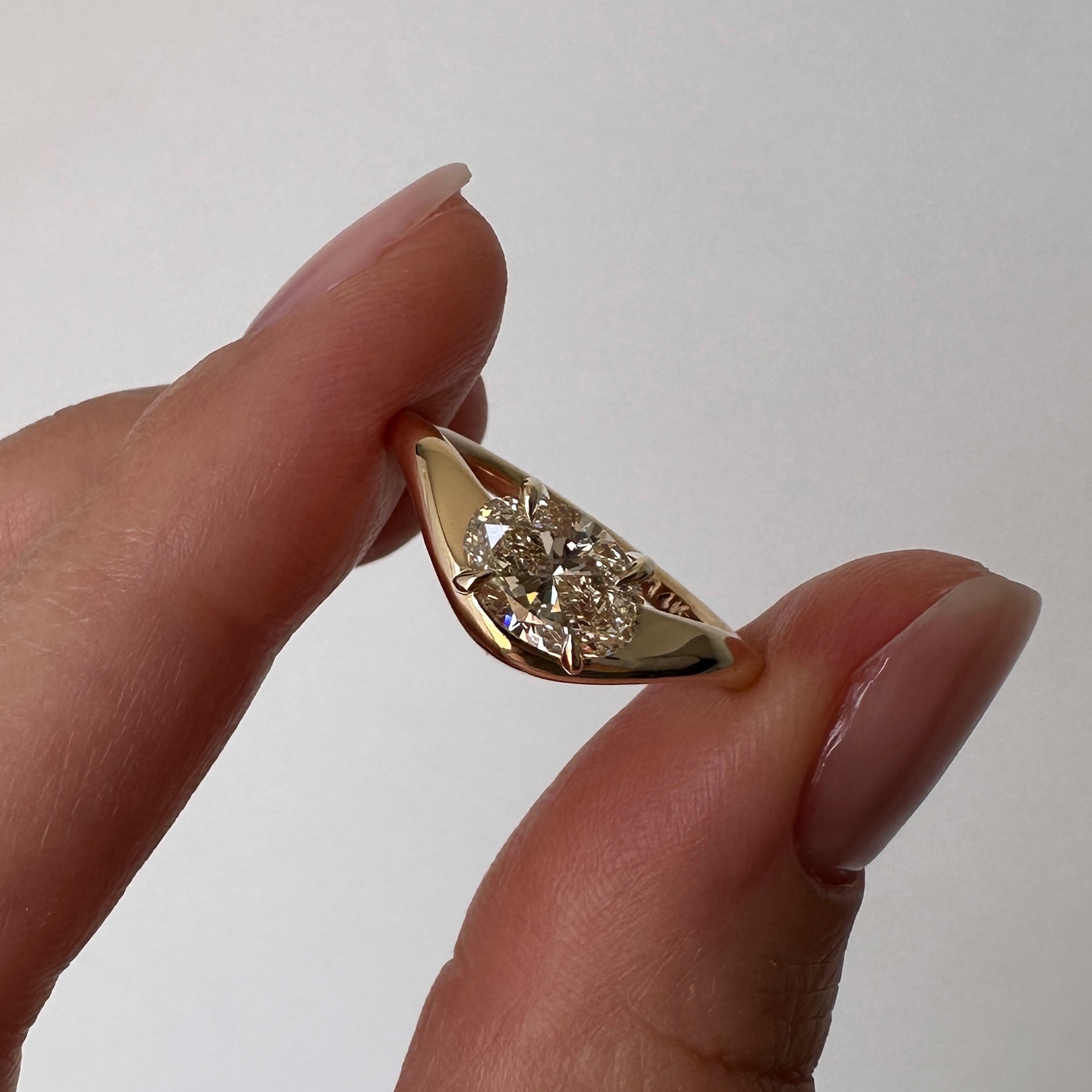 14K Yellow Gold Caia ring with Champagne Diamond SZ 7 - Image 7