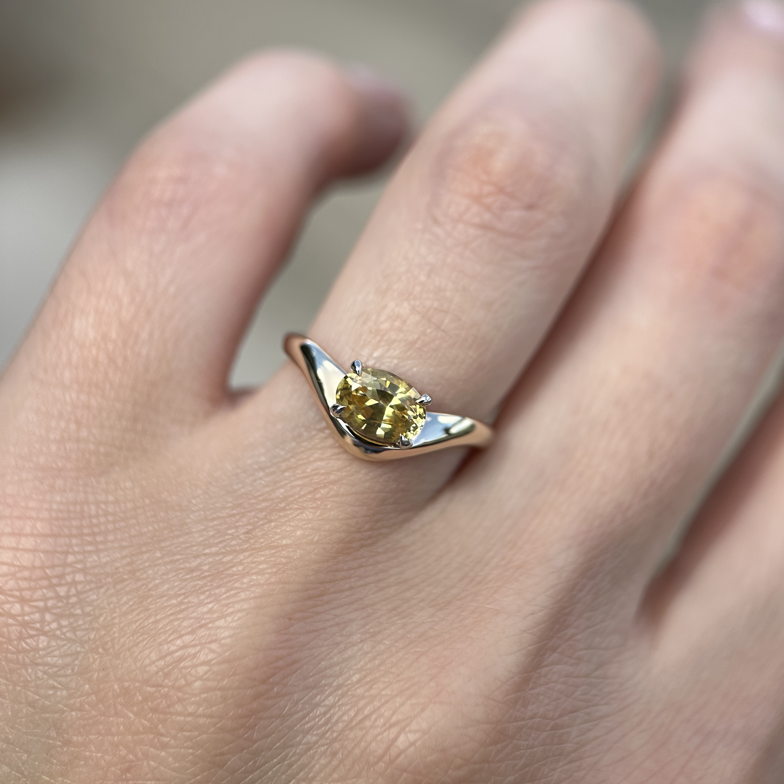 14K Yellow and White Gold Caia ring with Yellow Sapphire SZ 5 - Image 14