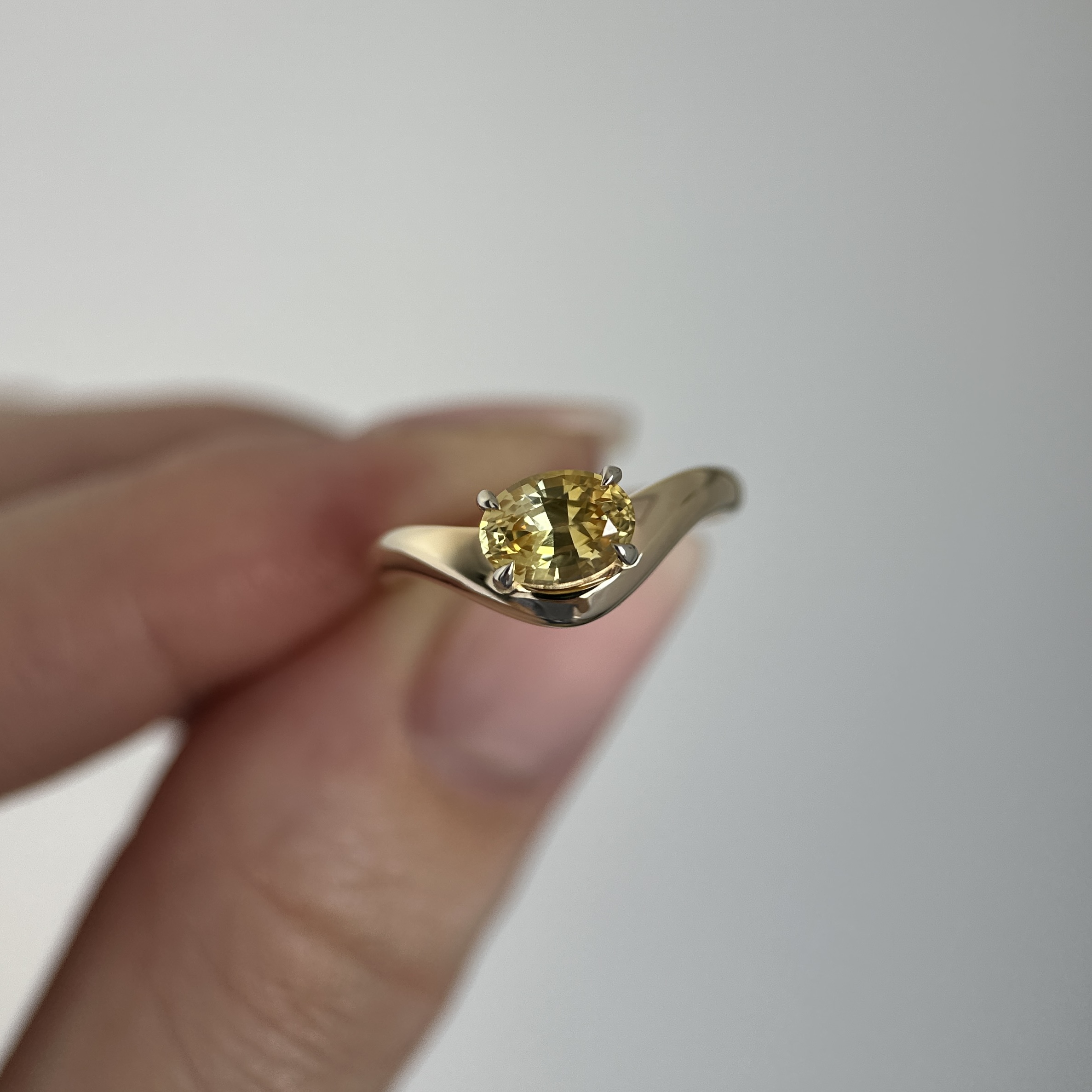 14K Yellow and White Gold Caia ring with Yellow Sapphire SZ 5 - Image 15