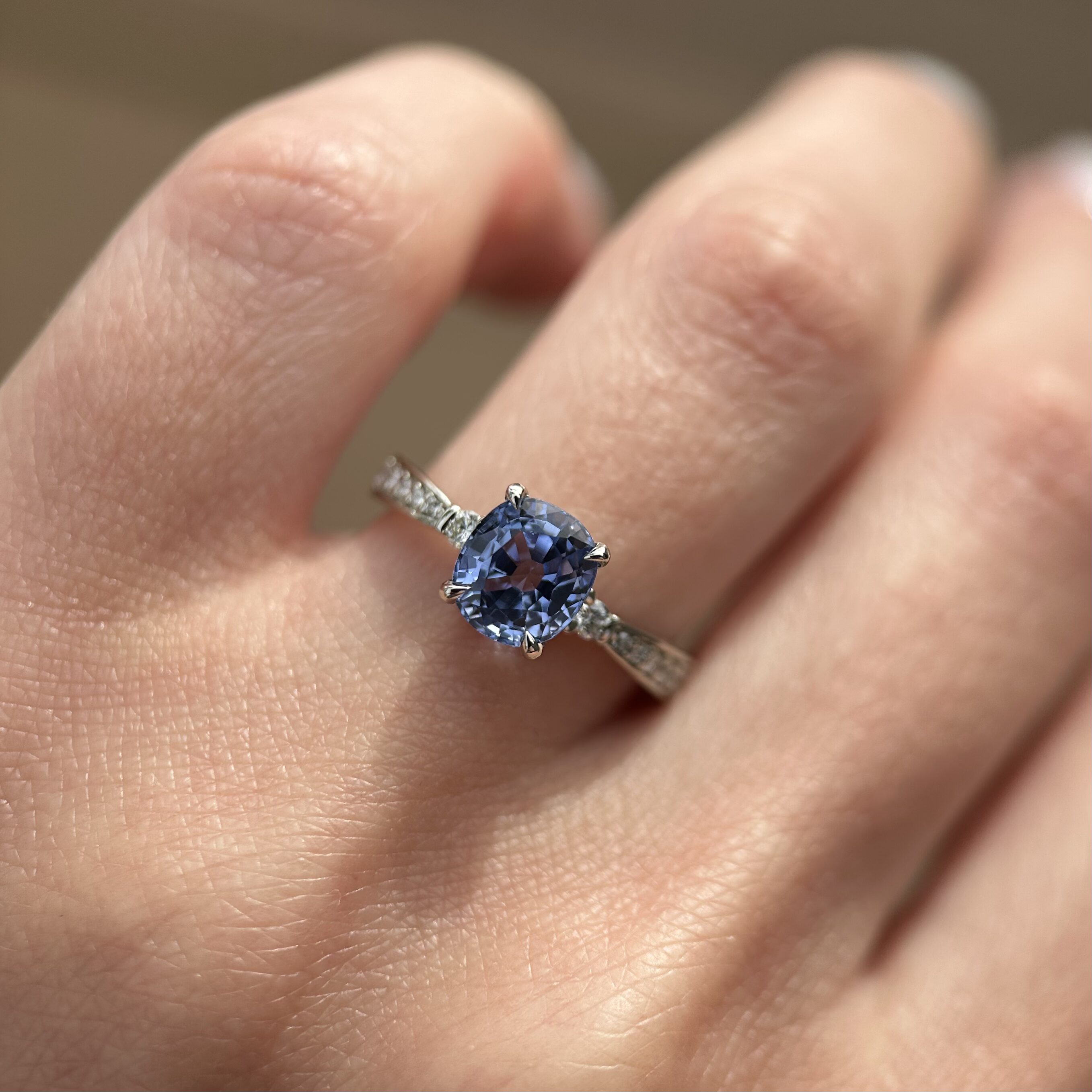 14K White Gold Aria ring with Blue Sapphire & Diamonds SZ 5 - Image 6