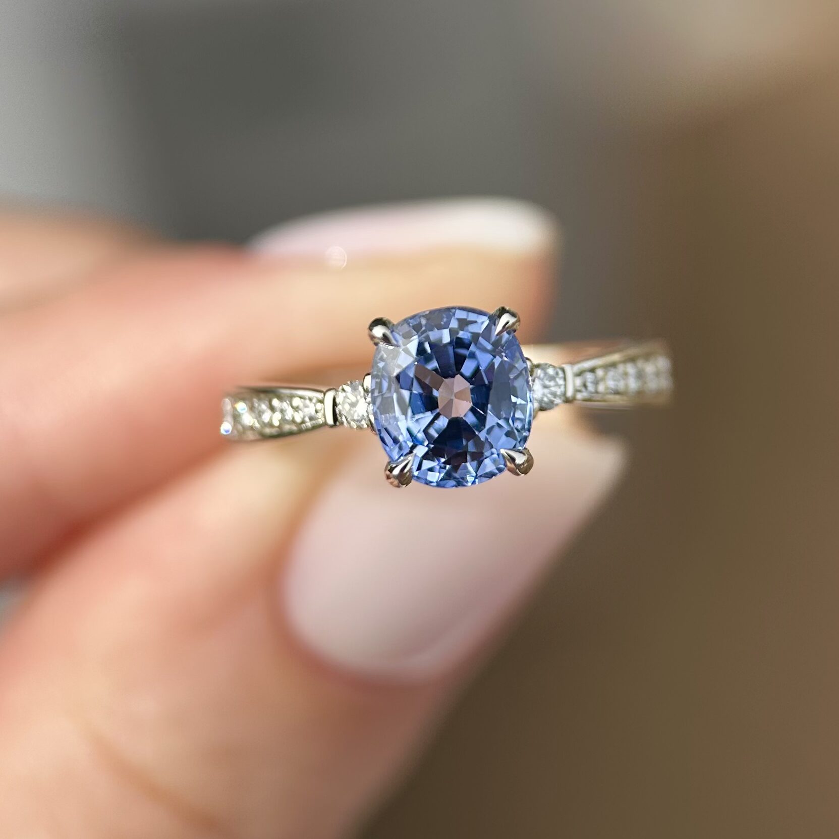 14K White Gold Aria ring with Blue Sapphire & Diamonds SZ 5 - Image 8