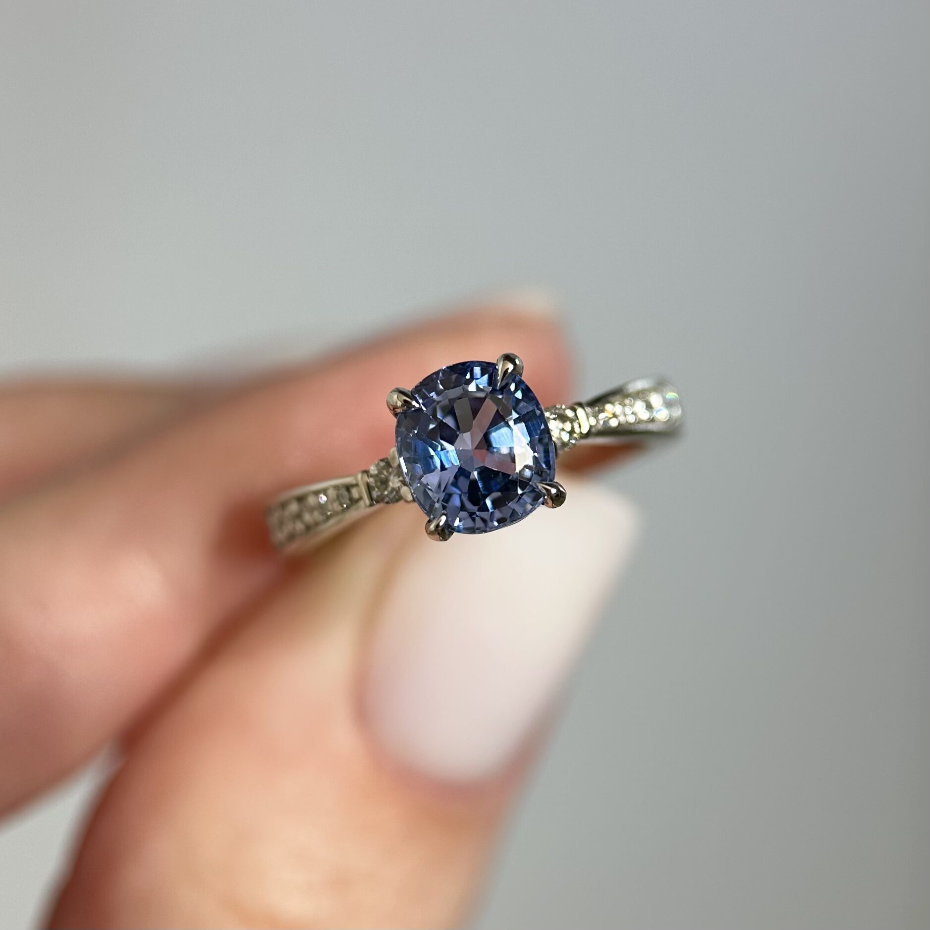14K White Gold Aria ring with Blue Sapphire & Diamonds SZ 5 - Image 10