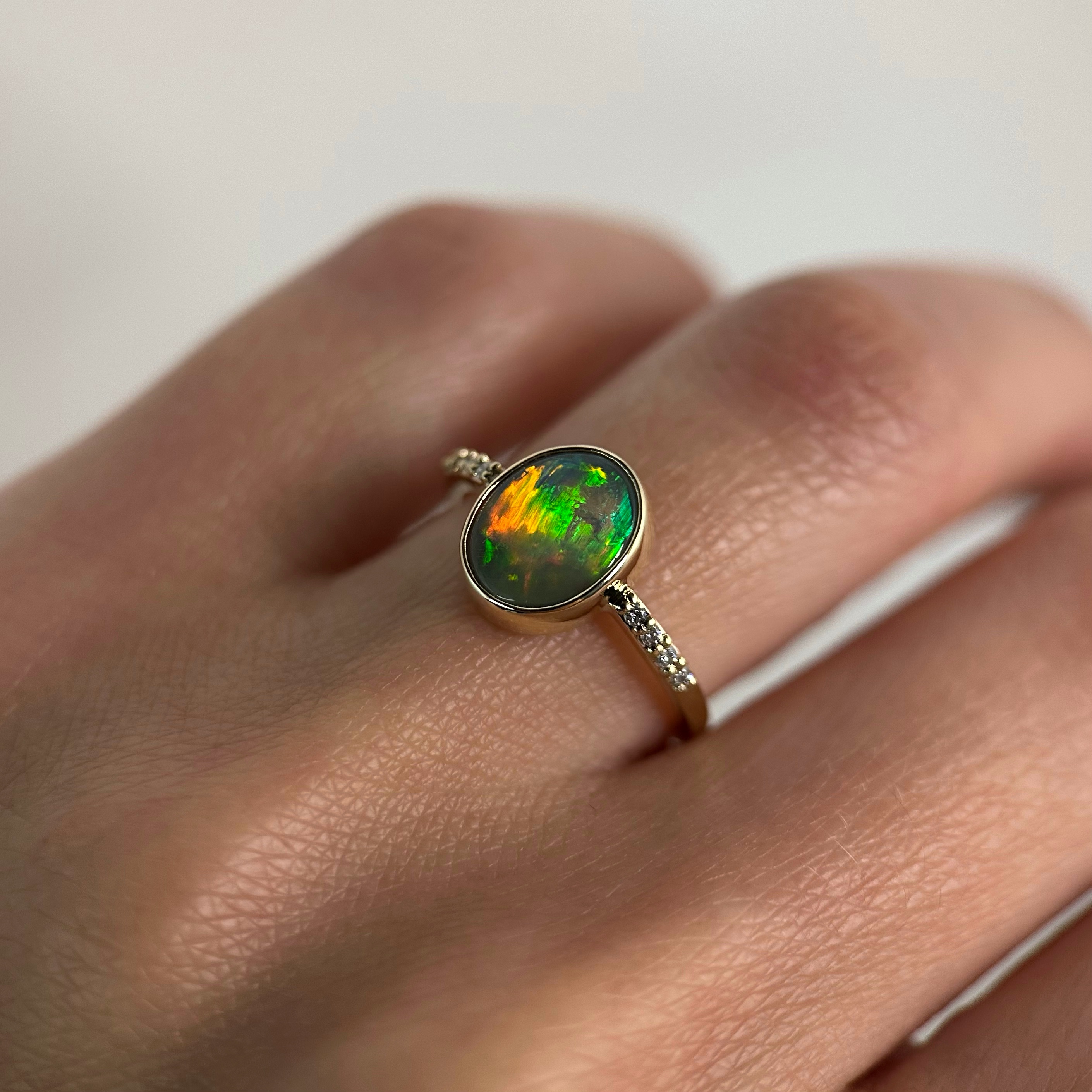 14K Yellow gold ring with Australian Crystal Opal and Diamonds SZ 5.25 - Image 6