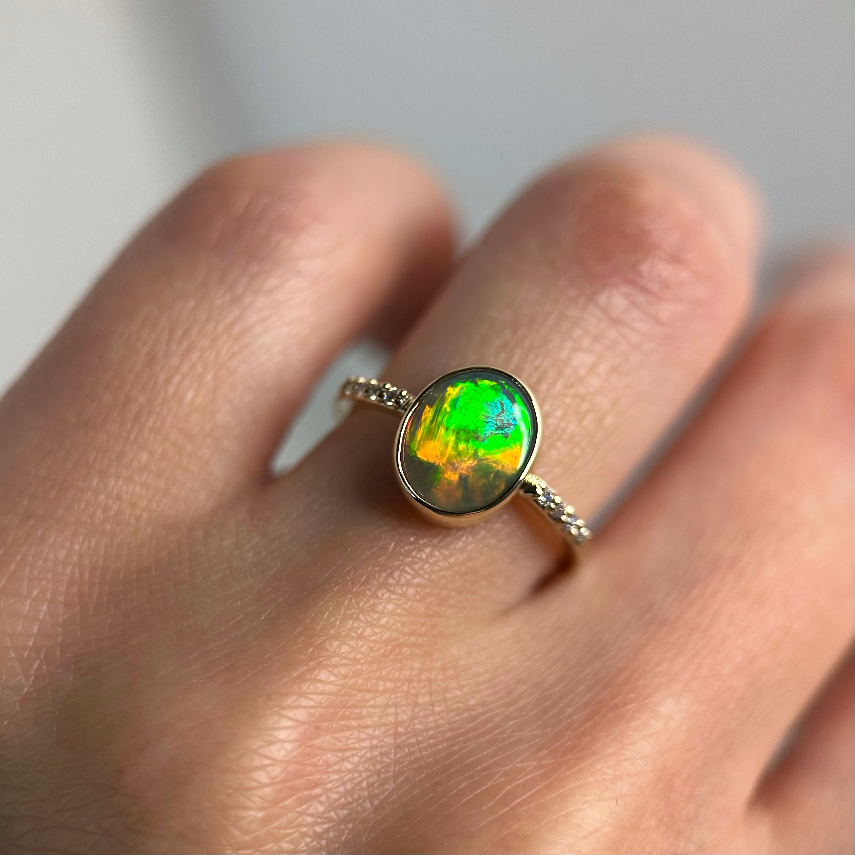 14K Yellow gold ring with Australian Crystal Opal and Diamonds SZ 5.25 - Image 5