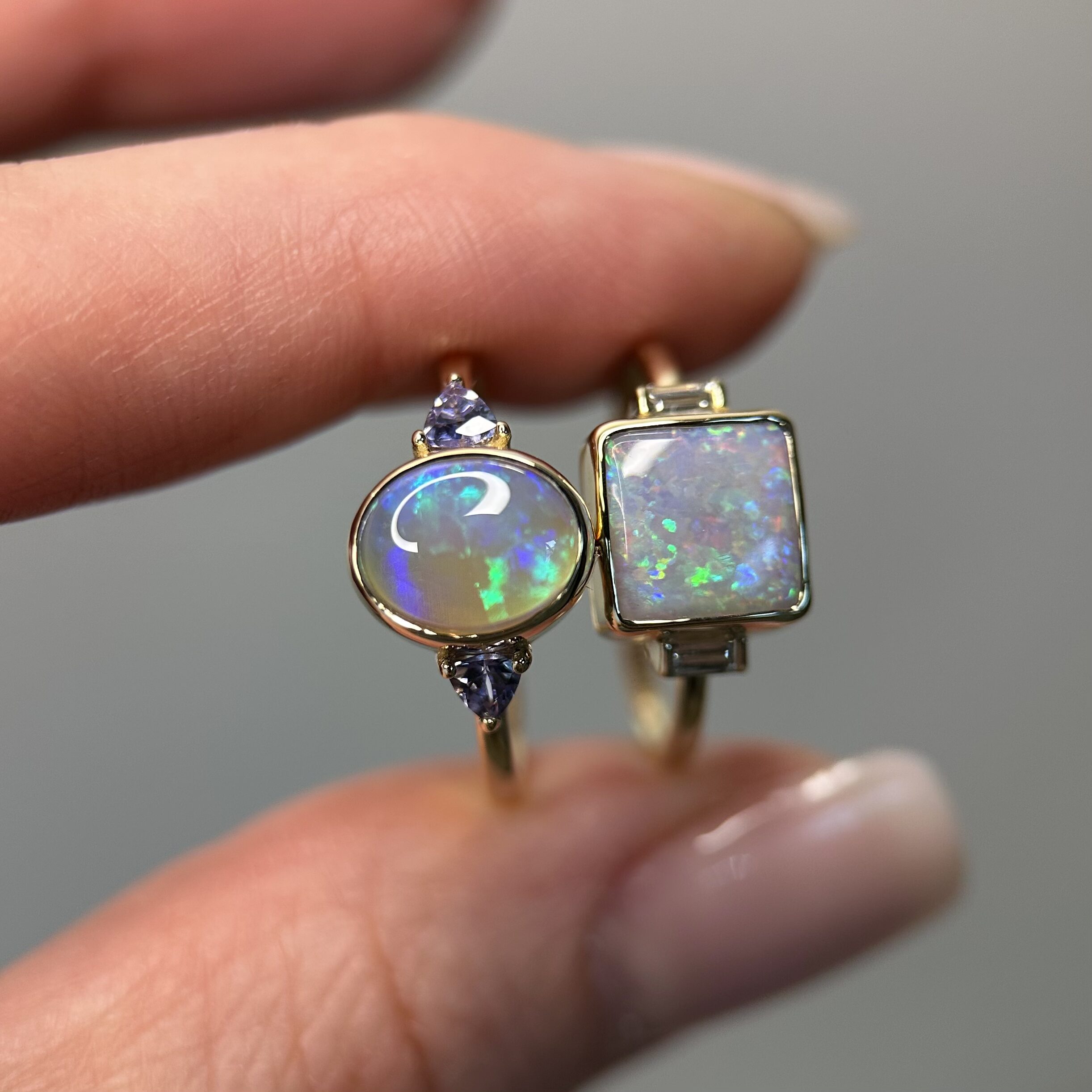 14K Yellow gold ring with Australian Crystal Opal and Tanzanites SZ 7 - Image 12