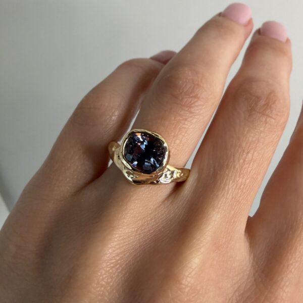 14K Molten Gold ring with Lavender Spinel SZ 6.25