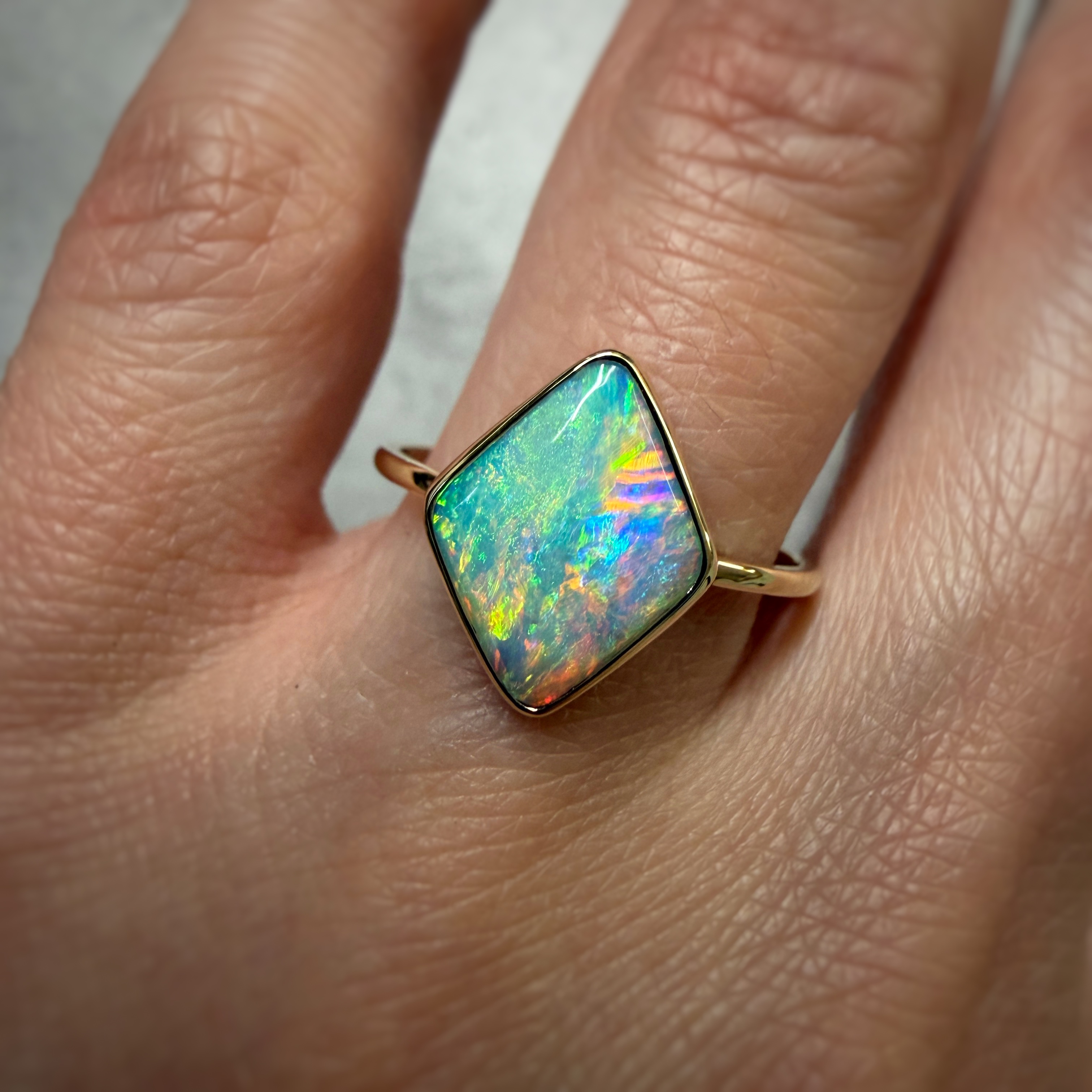 14K Yellow gold ring with Australian Crystal Opal SZ 7 - Image 10