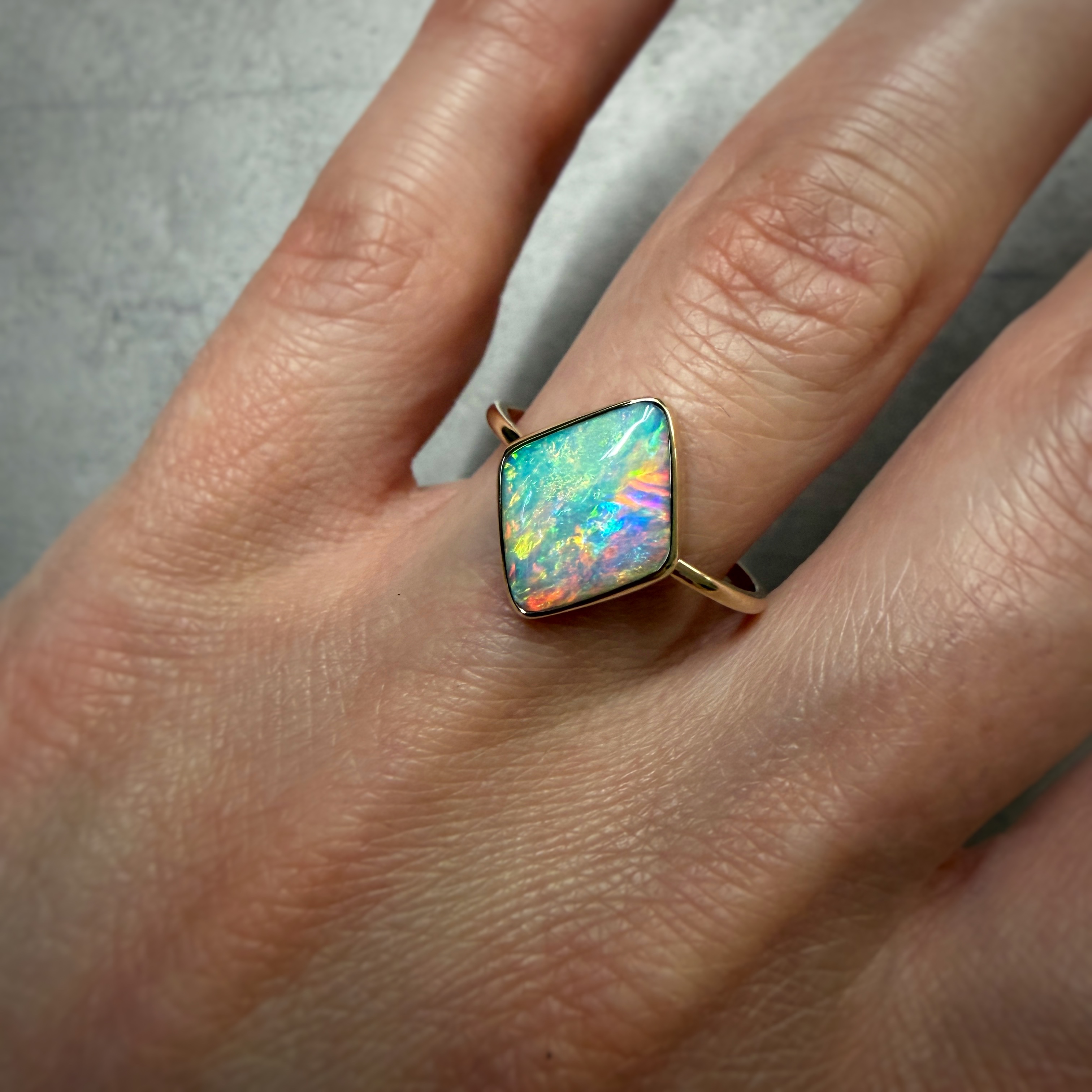 14K Yellow gold ring with Australian Crystal Opal SZ 7 - Image 3