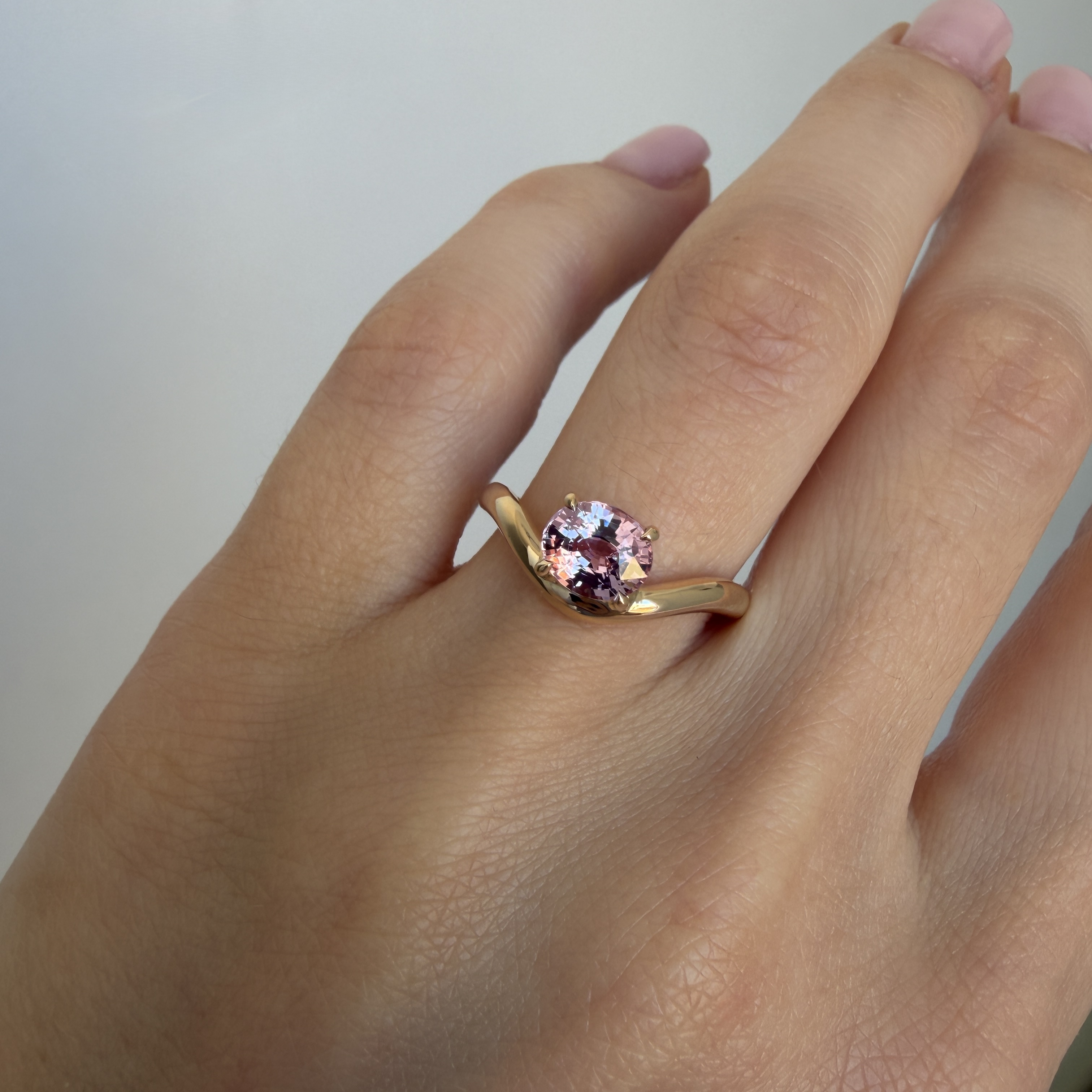 Custom-made 14K Yellow Gold Caia Mini ring with Sapphire - Image 12